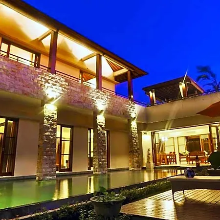 Red Rock Wall 3 Bedroom With Private Pool Villa Ne55B