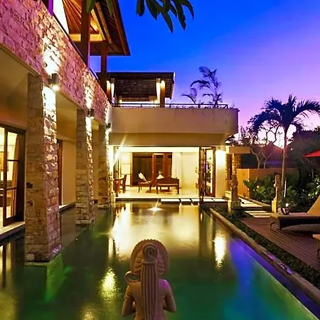 Red Rock Wall 3 Bedroom With Private Pool Villa Ne55B